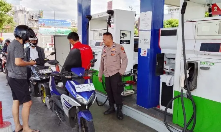 Antrean BBM Membebani Masyarakat, Regional Director IDNL Sulut Apresiasi Respons Pemerintah, Pertamina dan Polda Sulut, Desak Pengawasan Diperketat