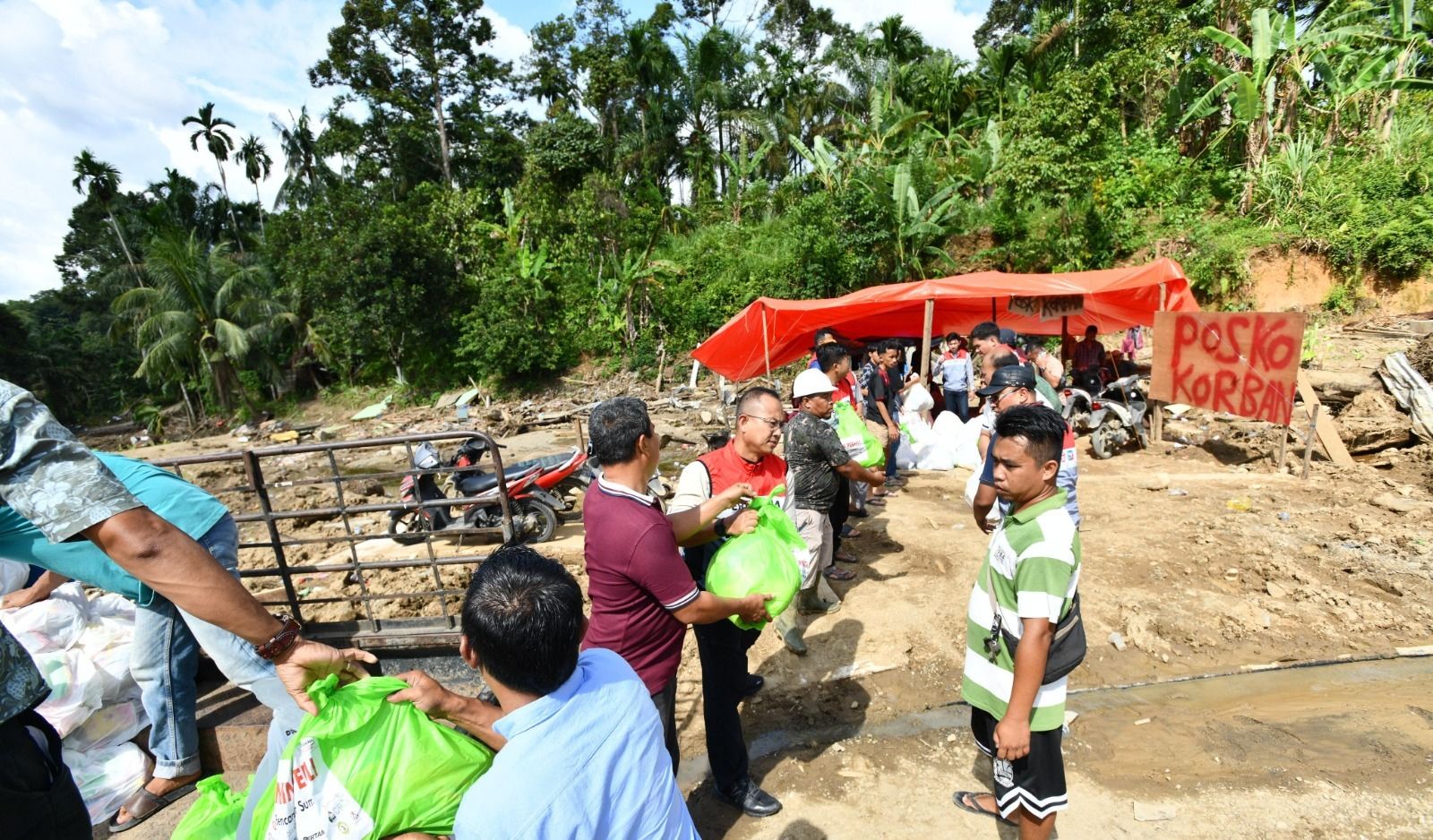 Di Lokasi Bencana Sumatra, Pertamina Gabungkan Distribusi Energi dan Aksi Sosial
