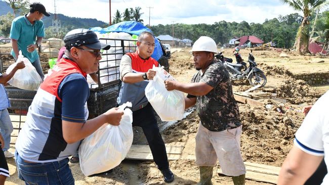 Tak Hanya Energi, Pertamina Salurkan Bantuan Kemanusiaan untuk Korban Bencana Sumatra