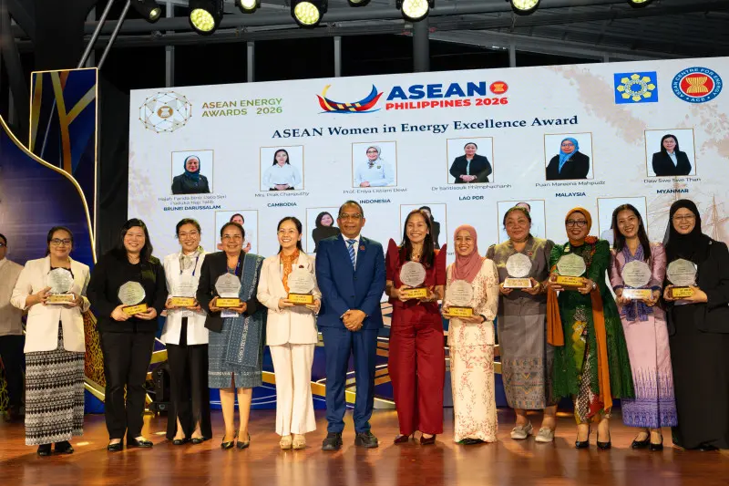 Dirjen EBTKE Eniya Listiani Dewi Raih ASEAN Women in Energy Excellence Award 2026